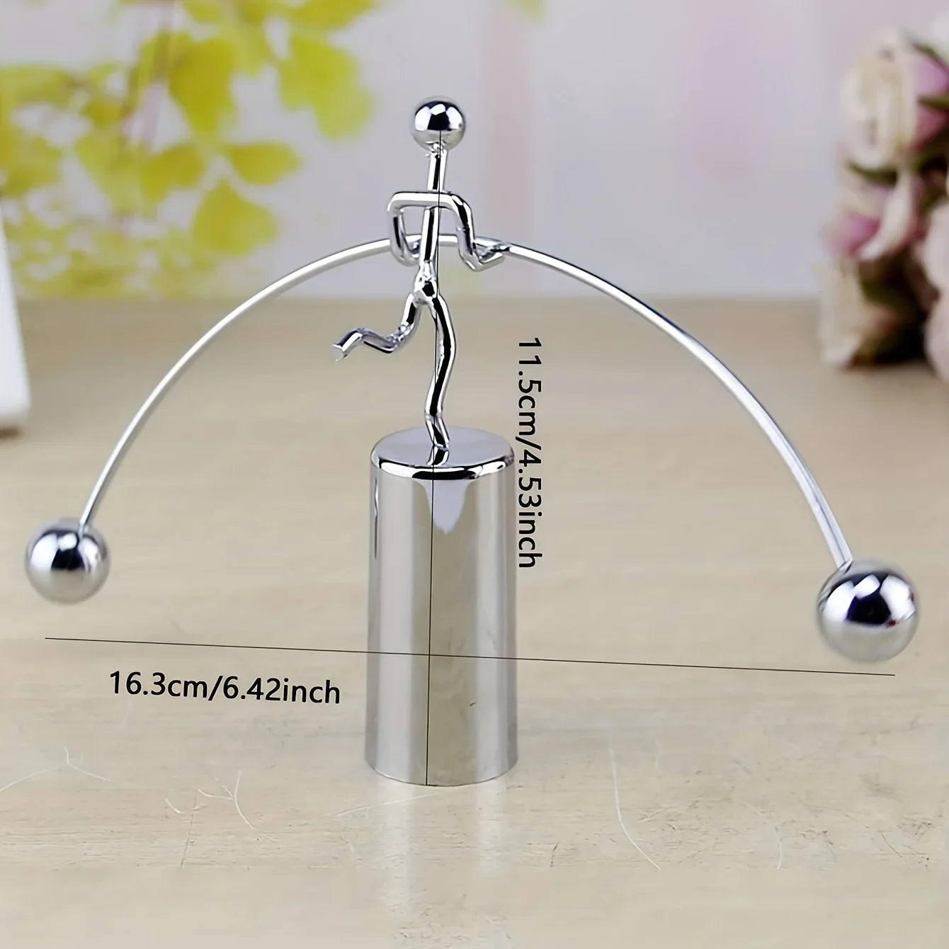 Home Office Accessories Balance Ball Swinging Weightlifting Art Decompression Steel Little Iron Man