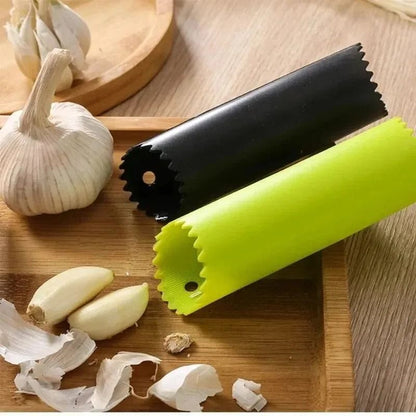 Silicone Garlic Peeler And Cleaning Brush Set 1