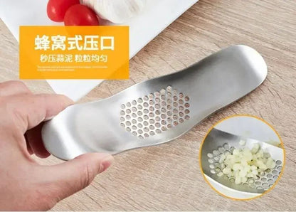 Stainless Steel Garlic Press Crusher  Manual Garlic Mincer For Cooking Fruit  Vegetable Chopping 6