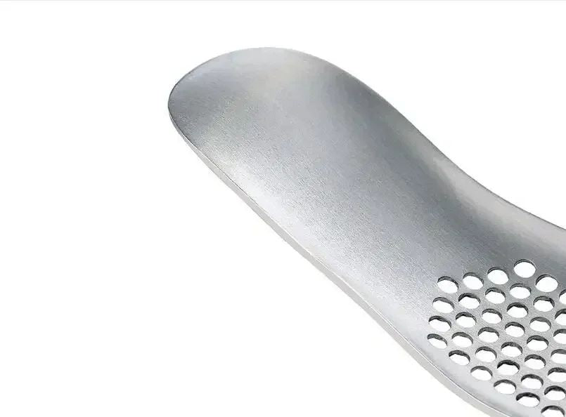 Stainless Steel Garlic Press Crusher  Manual Garlic Mincer For Cooking Fruit  Vegetable Chopping 8