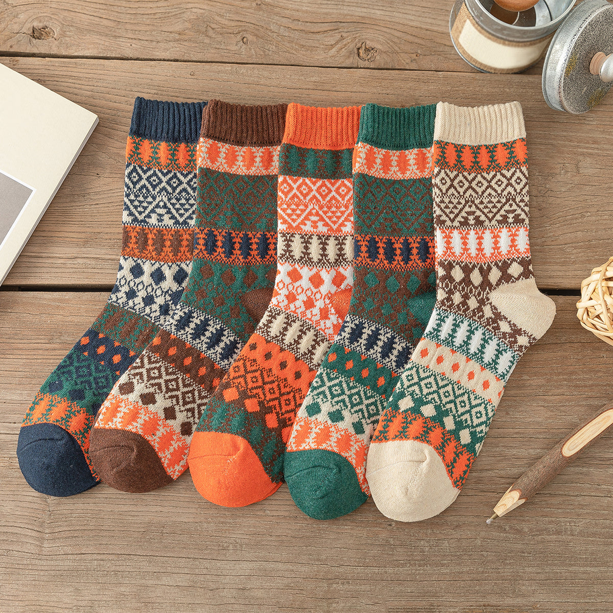Man Women Socks Retro Style Flower Pattern Thick Warm Winter Socks 12