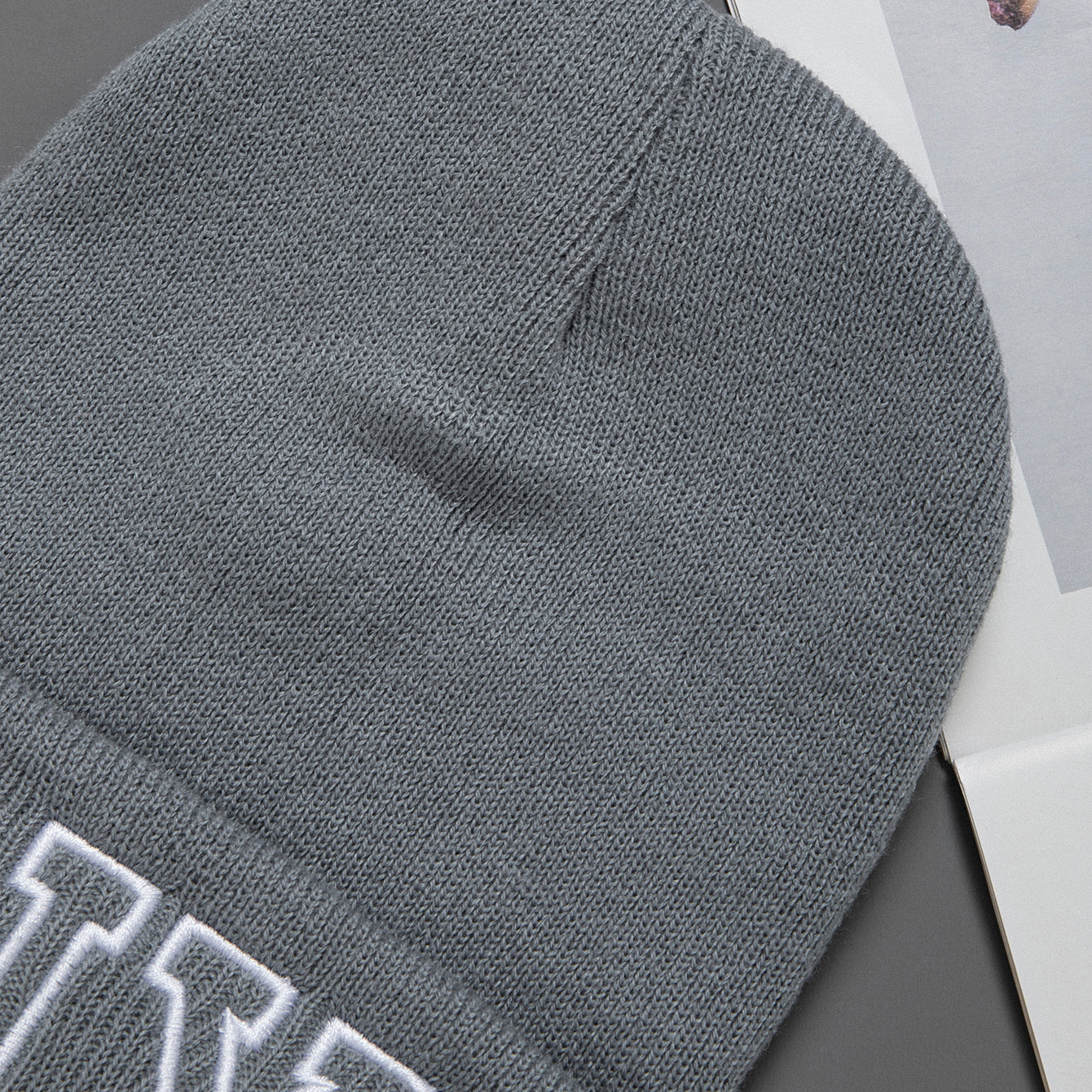 Fashionable Unisex Embroidered Knitted Hat with Letters NY Warm Woolen Winter Hat All-Matching Style