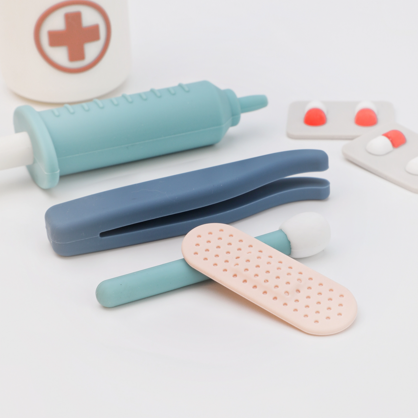 Montessori Toy Set For Kids Children Doctor Medical Simulation Box Educational Baby Play House Chri 3