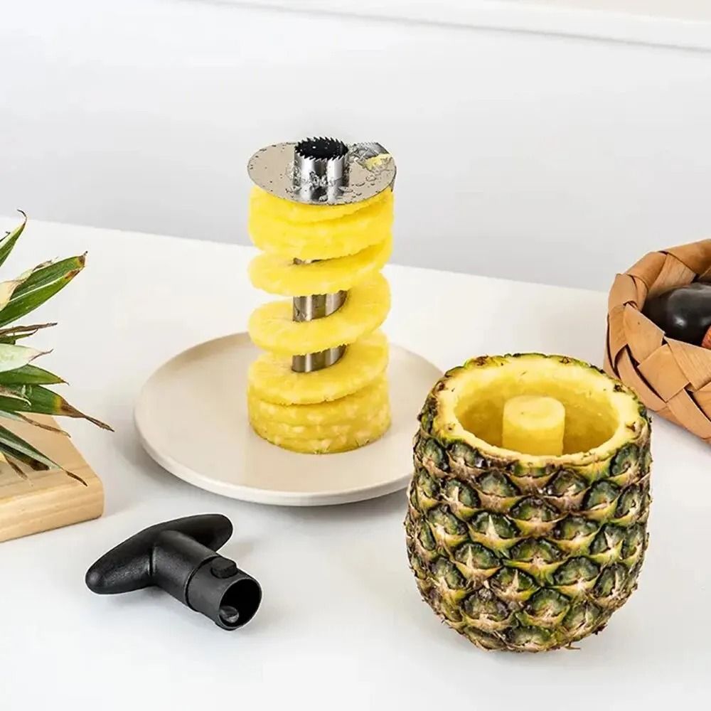 Stainless Steel Pineapple Corer And Slicer Tool 4